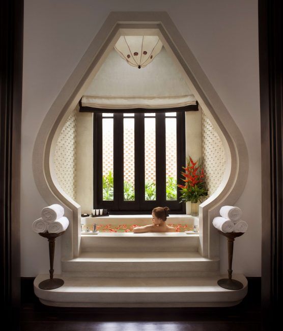 InterContinental Danang Sun Peninsula Resort Seaside Villa On The Rocks bathroom