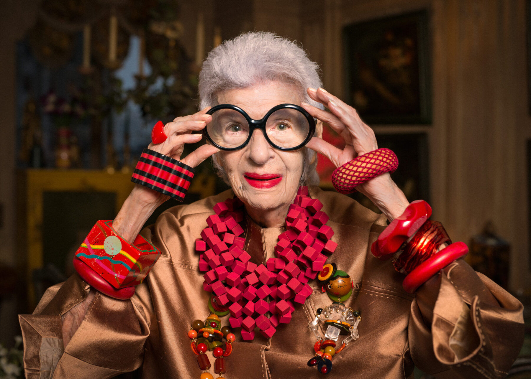 Bà Iris Apfel - người mẫu 100 tuổi