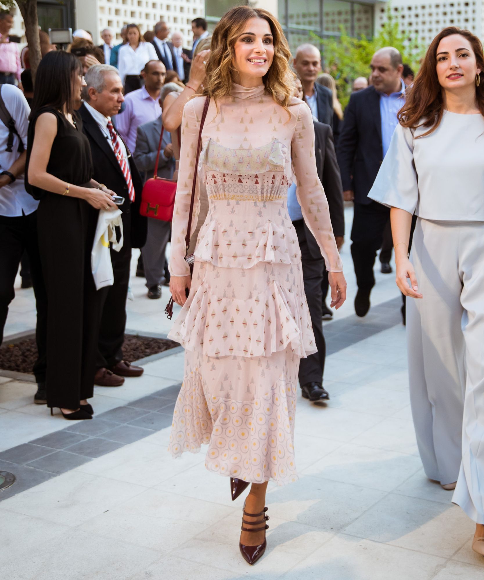 Phong cách thời trang của Hoàng hậu Rania