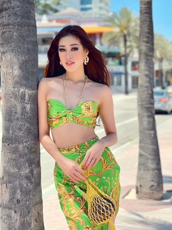 Style cực trẻ trung của Khánh Vân sau Miss Universe