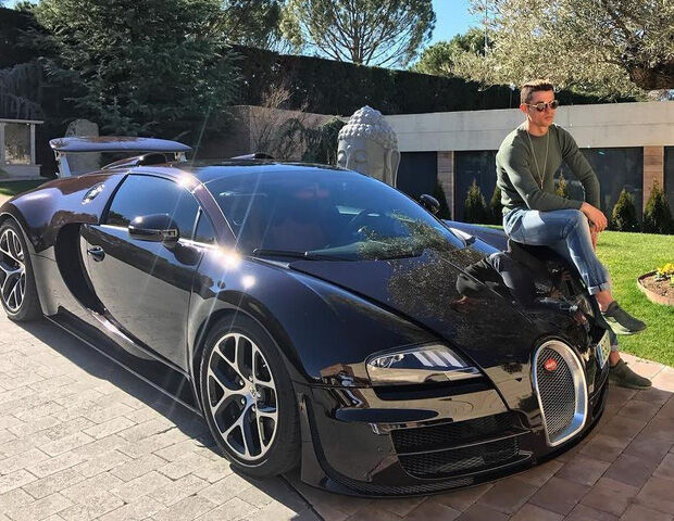 Chiếc Bugatti Veyron của Ronaldo.