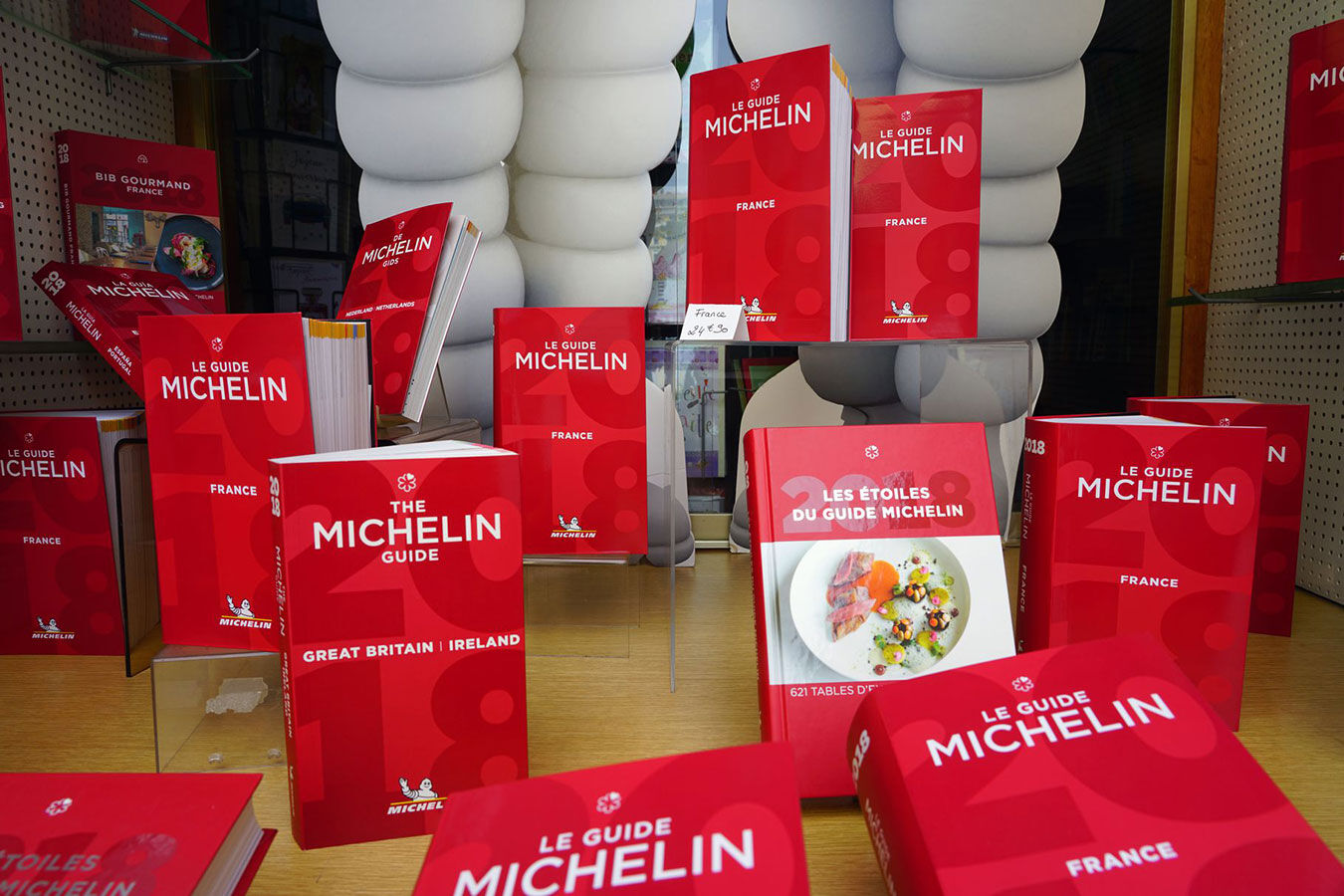Sách Michelin