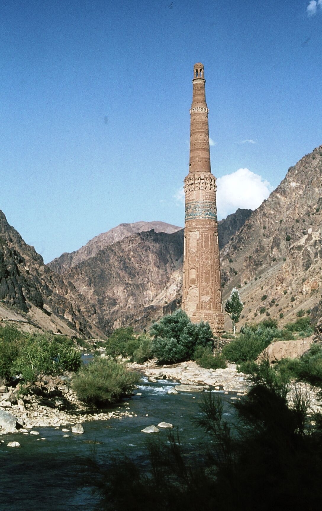 Minaret Of Jam - Tháp Giáo Đường Ở Jam