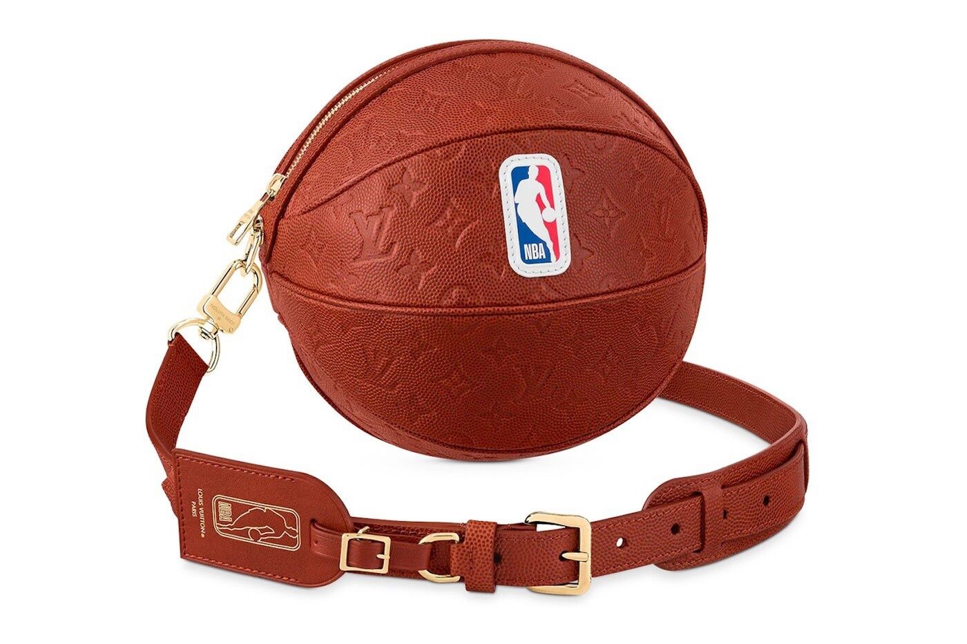 4.450 USD để sở hữu chiếc túi xách bóng rổ Louis Vuitton