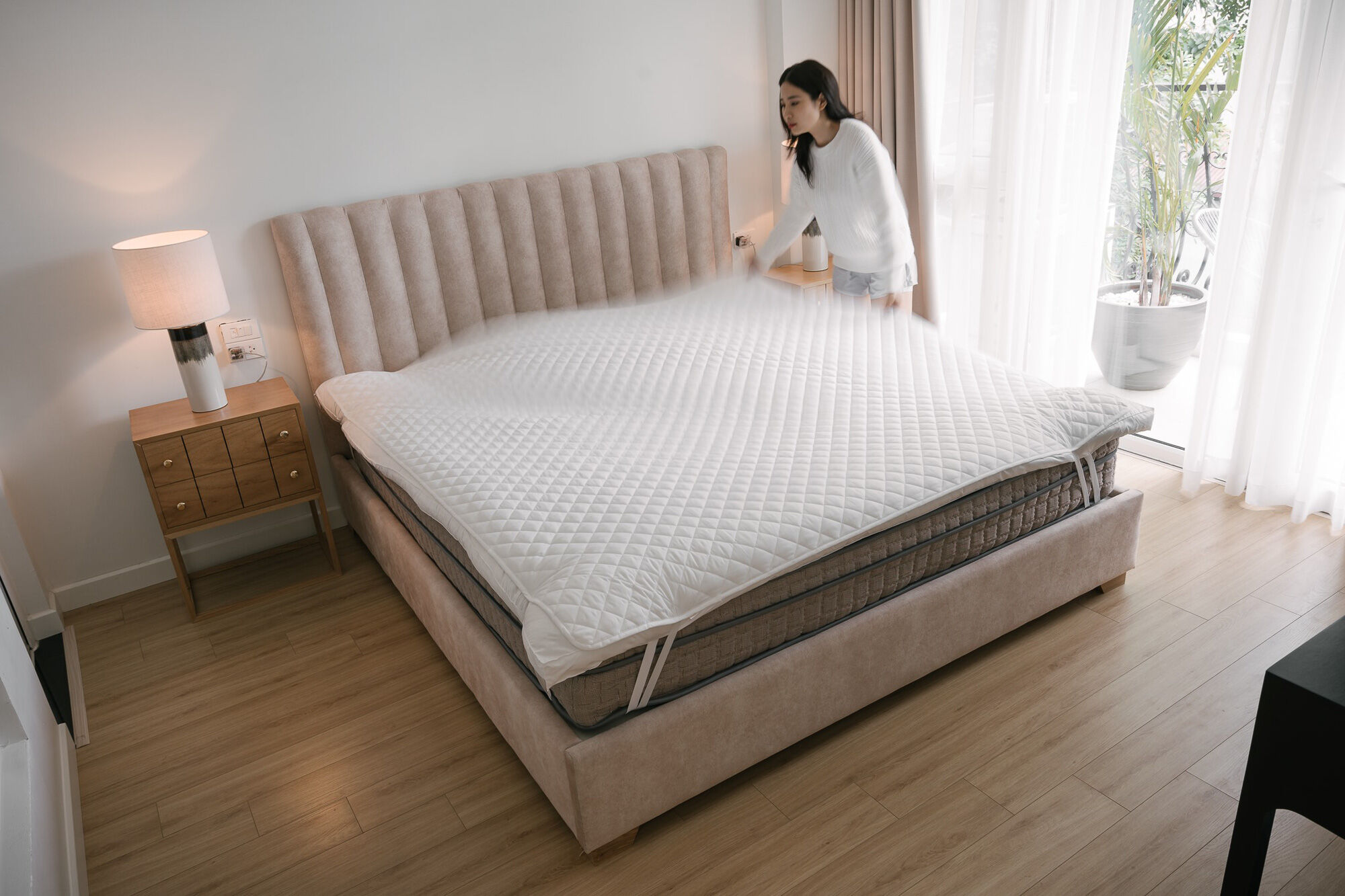 6 tips để trải giường ở nhà sang xịn mịn như giường khách sạn từ cô nàng có 4 năm kinh nghiệm trong ngành - Ảnh 8.