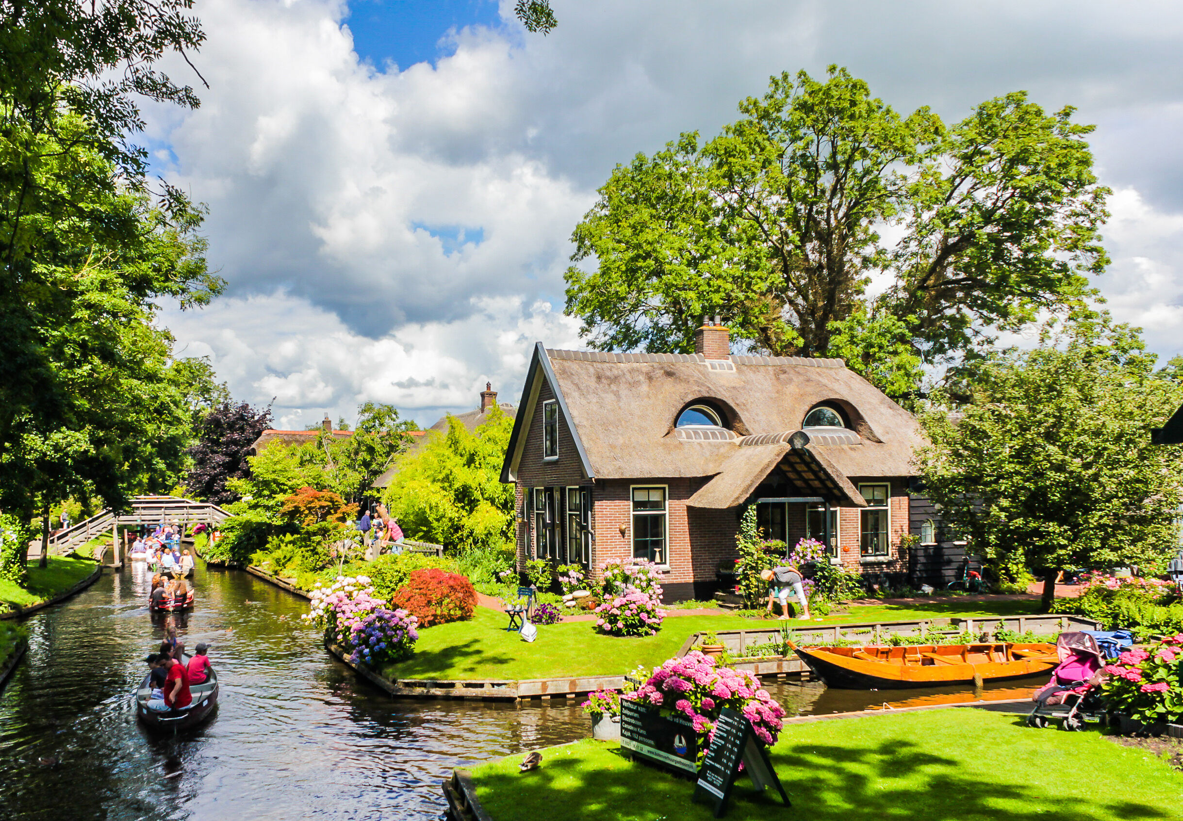 Giethoorn - ngôi làng cổ tích đẹp nhất thế giới ở Hà Lan