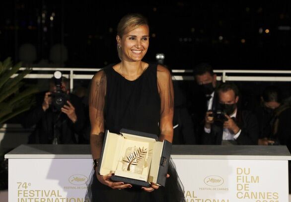 Bộ phim gây tranh cãi - Titane giành giải Cành Cọ Vàng tại LHP Cannes 2021