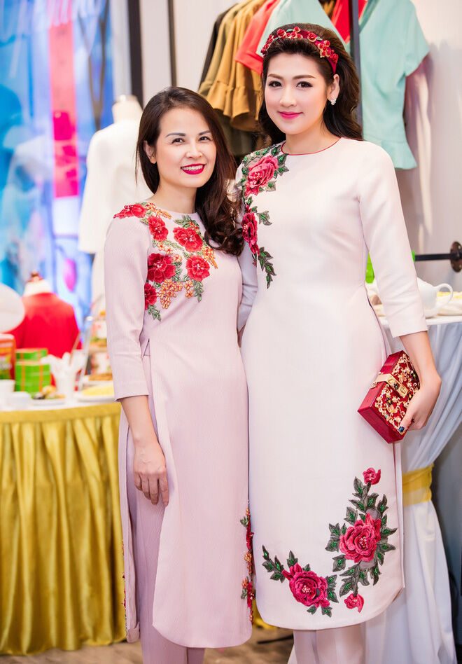 Top 5 bà mẹ của sao Việt có gu thời trang chất như nước cất-14