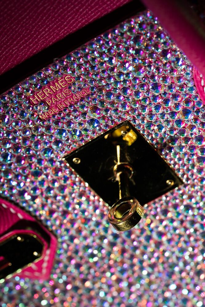Chiếc túi Birkin đính 60.000 viên pha lê Swarovski của Paris Hilton-2