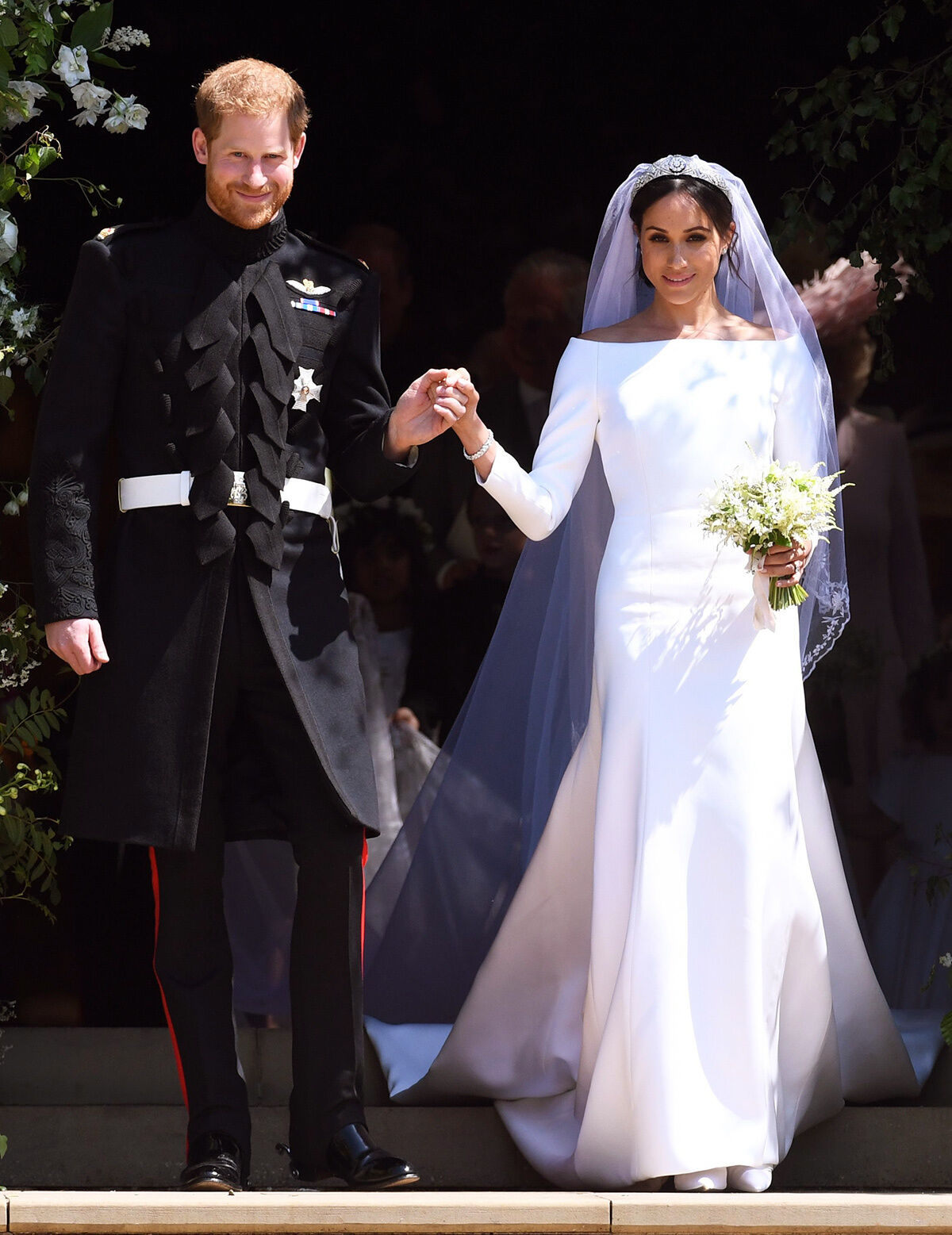 Diện váy cưới và áo khoác như Kate Middleton - Váy cưới cô dâu -  HappyWedding.vn