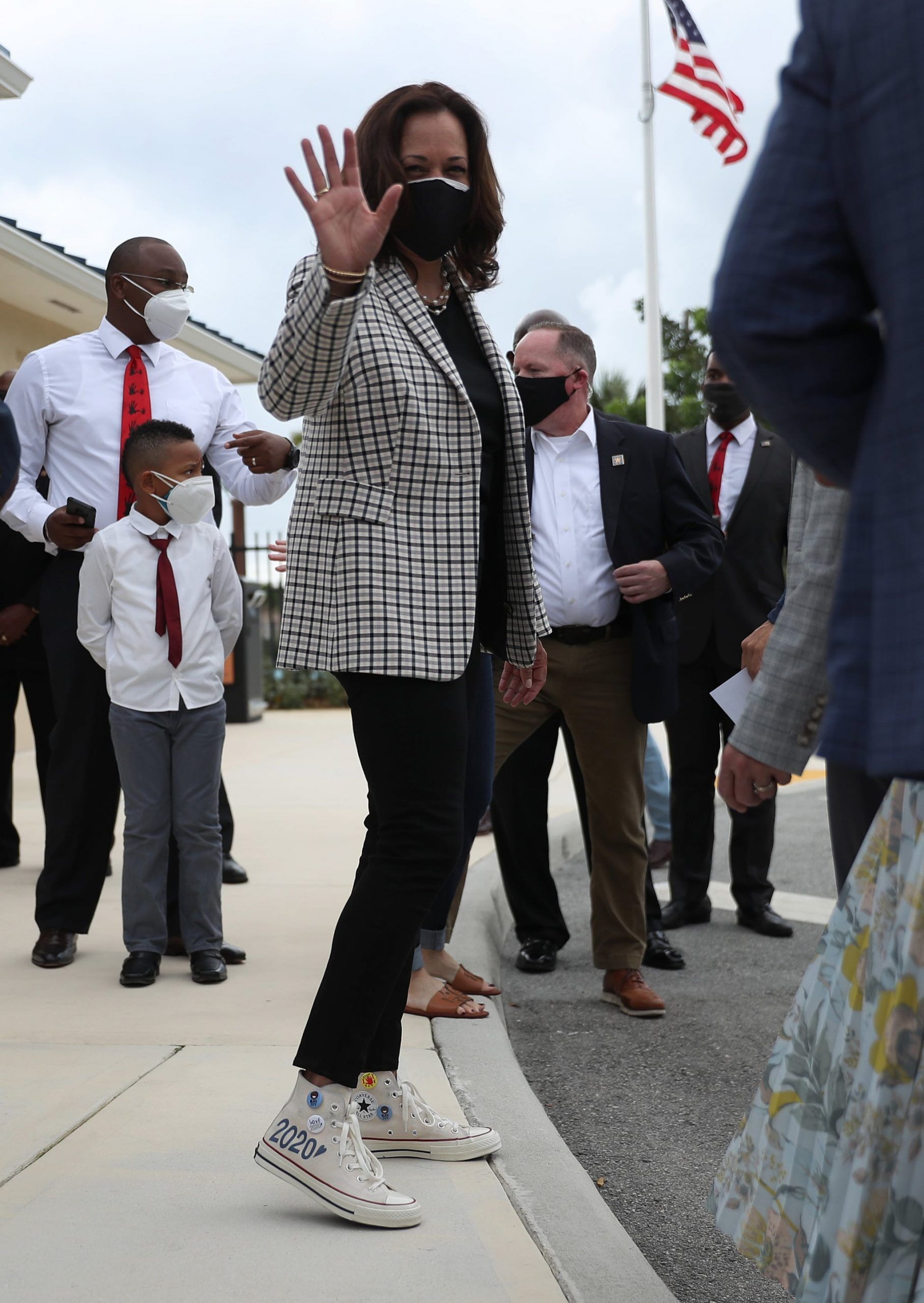 Phó tổng thống Mỹ Kamala Harris chuộng trang sức ngọc trai-5