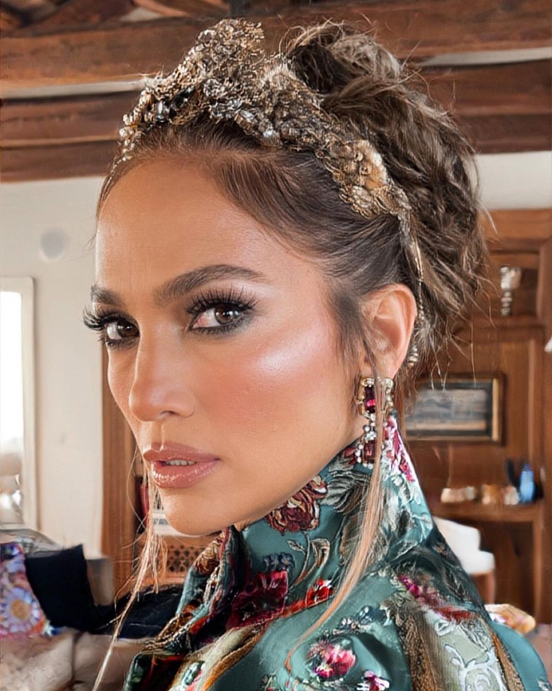 Jennifer Lopez lộng lẫy như nữ hoàng tại show Dolce & Gabbana Alta Moda-3