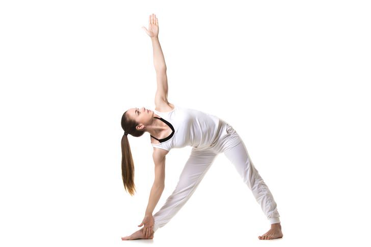 Những động tác yoga giúp vòng 1 nở nang, quyến rũ