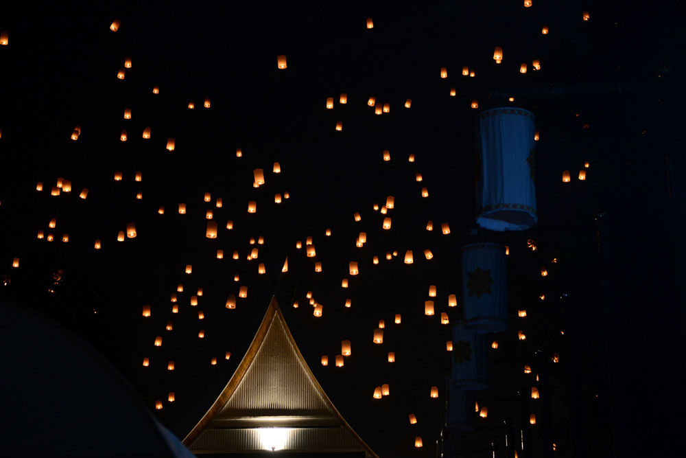 Rực rỡ lễ hội thả đèn trời Yi Peng - Điểm nhấn của du lịch Chiang Mai tháng 11-9