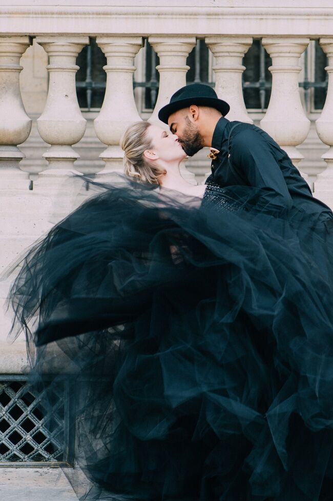 Chụp Ảnh Cưới Màu Đen Ở Ba Vì Và Cái Kết- Black Wedding Dress Tlex Couple |  Thỏ Vlog - YouTube