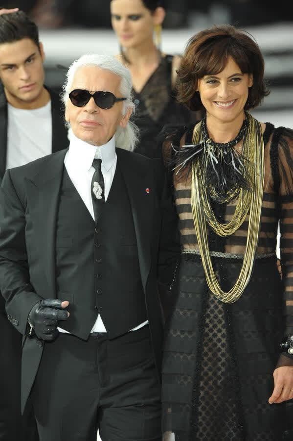 Nhìn lại những show diễn Chanel đáng nhớ nhất đối với Inès de la Fressange - nàng thơ đầu tiên của “bố già” Karl Lagerfeld - Ảnh 12.