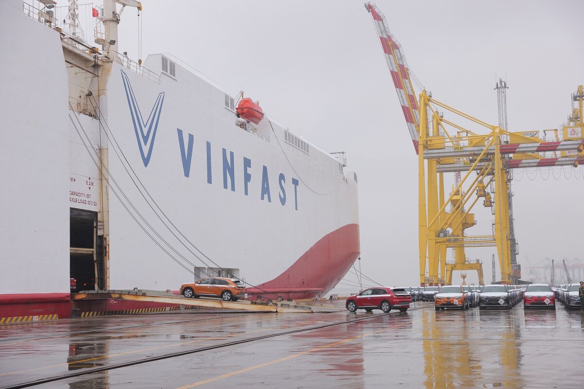 VinFast xuất khẩu ô tô điện