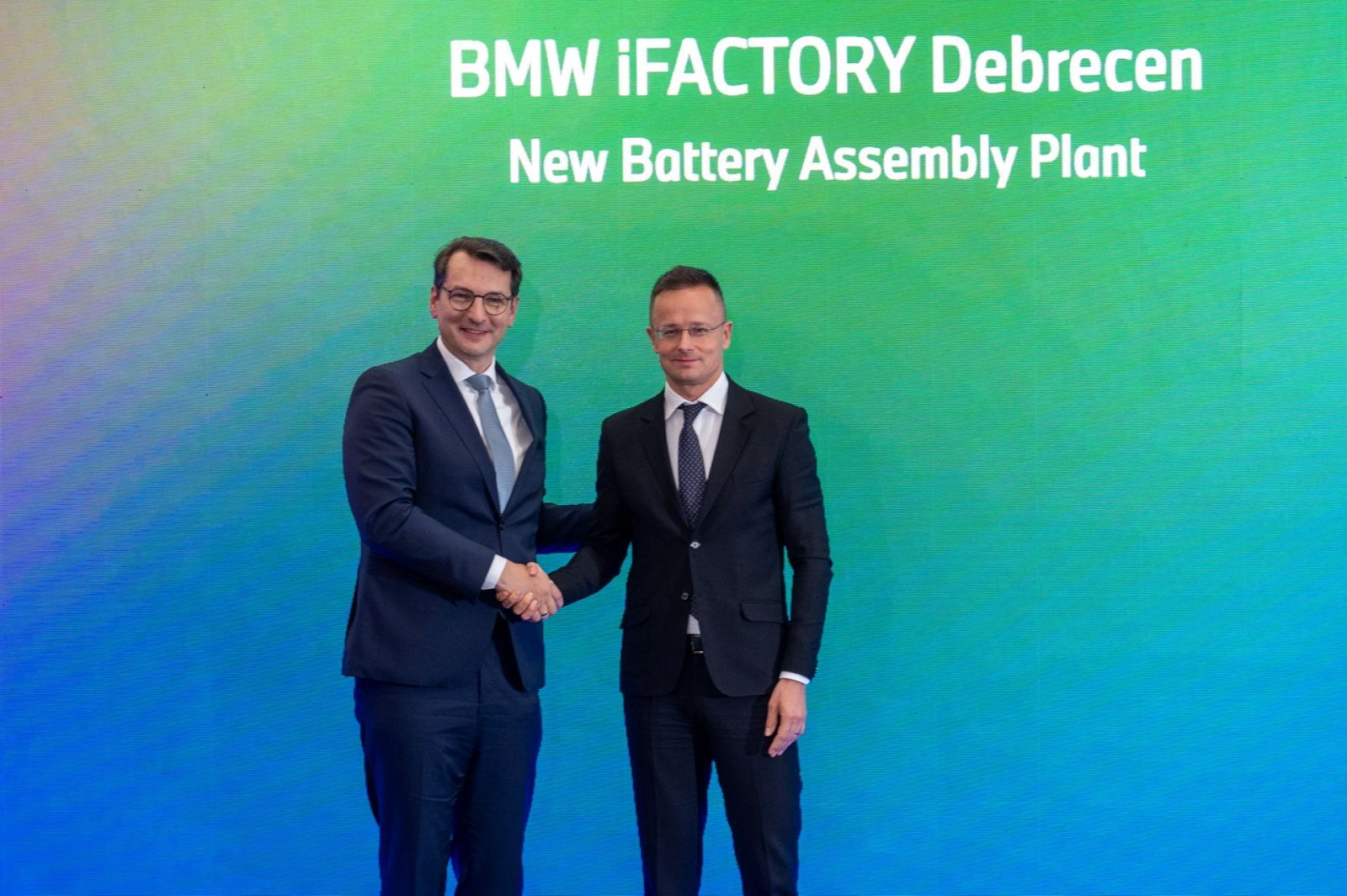 BMW sản xuất pin xe điện