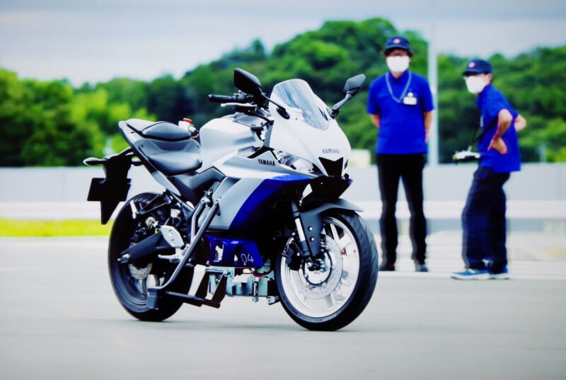 xe máy điện Yamaha tự lái
