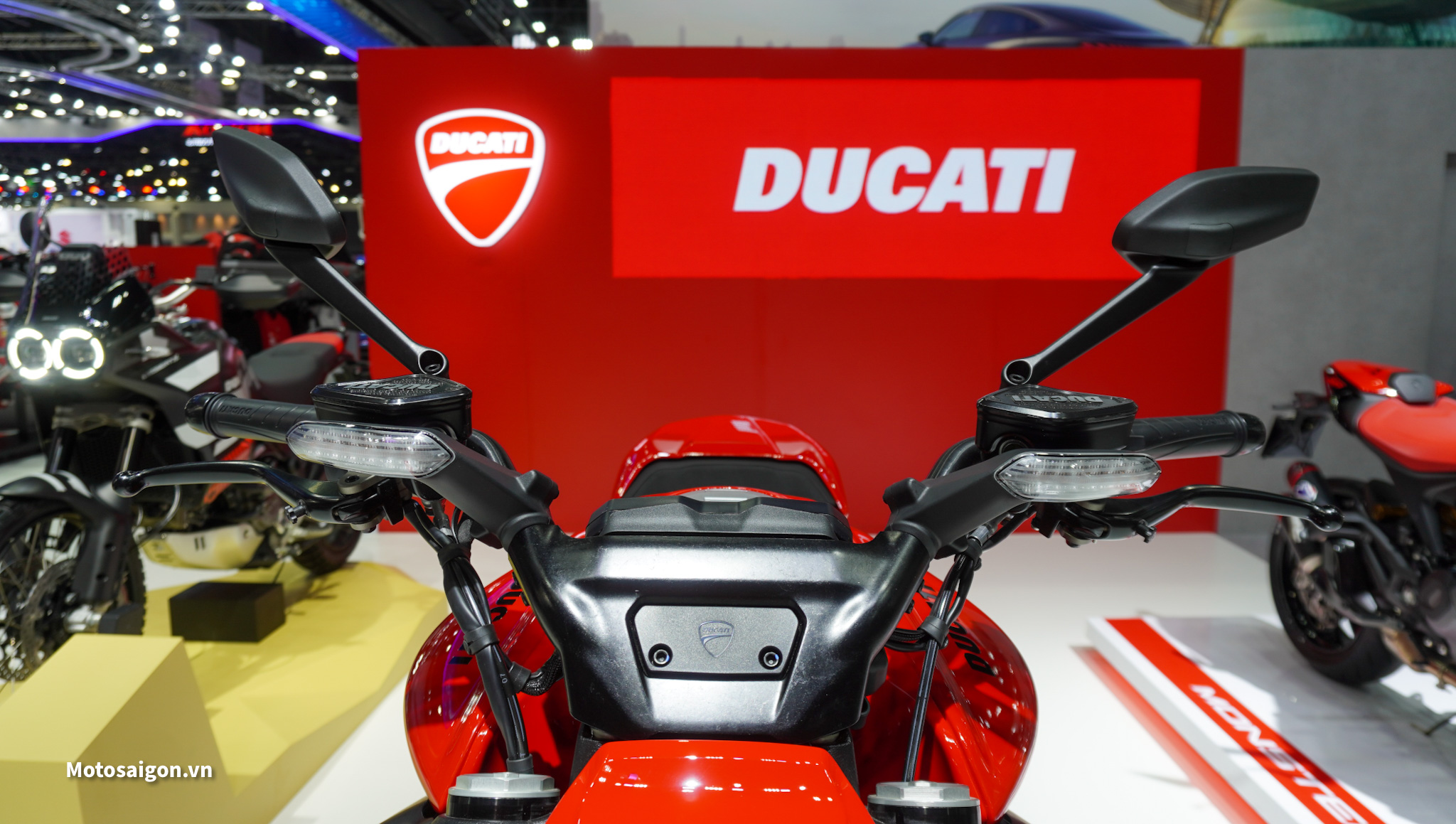 ducati-diavel-v4-desert-x-monster-sp-2023-motosaigon-034.jpg