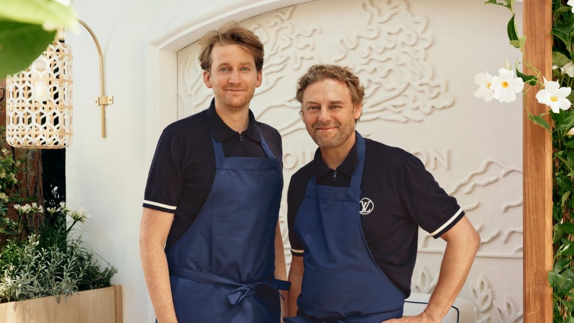 Đầu bếp Arnaud Donckele và Maxime Frédéric sẽ tiếp quản nhà hàng Louis Vuitton tại khách sạn White 1921. Ảnh: Tatler Asia