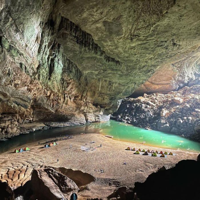 Hang Én hang động lớn thứ 3 trên thế giới. Ảnh meoodinn