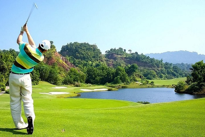 Sân golf tuyệt đẹp này được thiết kế bởi Sukutti Klangvisai