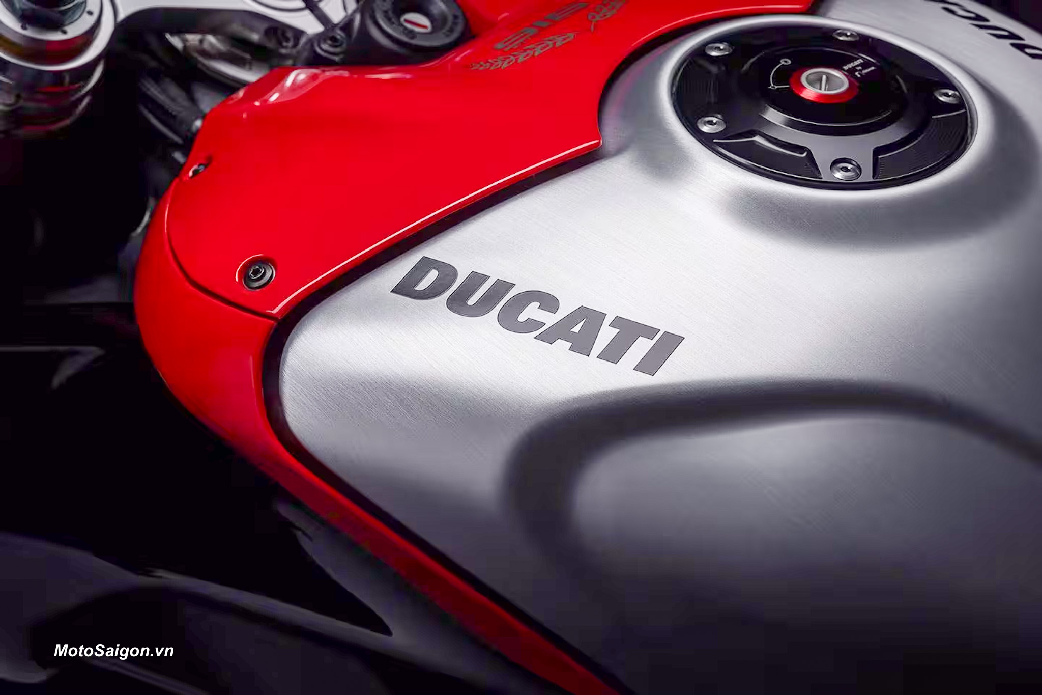 Ducati Panigale V4 SP2 916 30th Anniversary đã có giá xe 2024