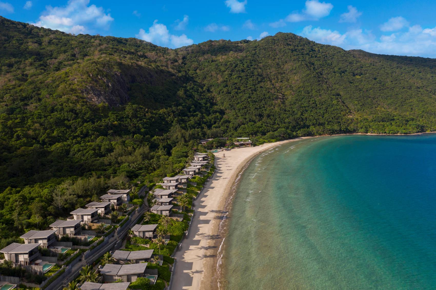 Khung cảnh thanh bình của Six Senses Côn Đảo Resort trên hòn đảo xinh đẹp