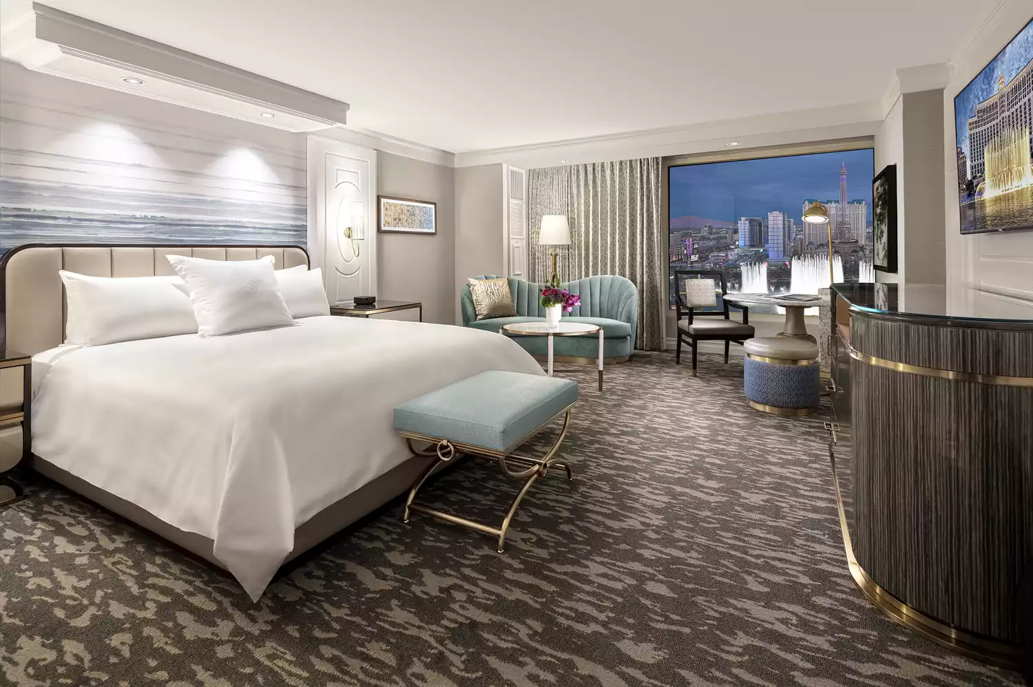 Một phòng ngủ tại Bellagio với tầm nhìn ra đường chân trời Las Vegas