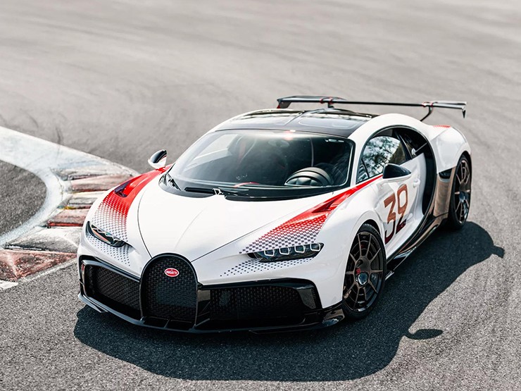 Bugatti Chiron Pur Sport Grand Prix thứ hai lộ diện, sản phẩm dành cho giới siêu giàu