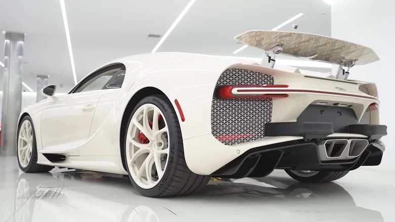  mẫu xe Bugatti đắt giá nhất 
