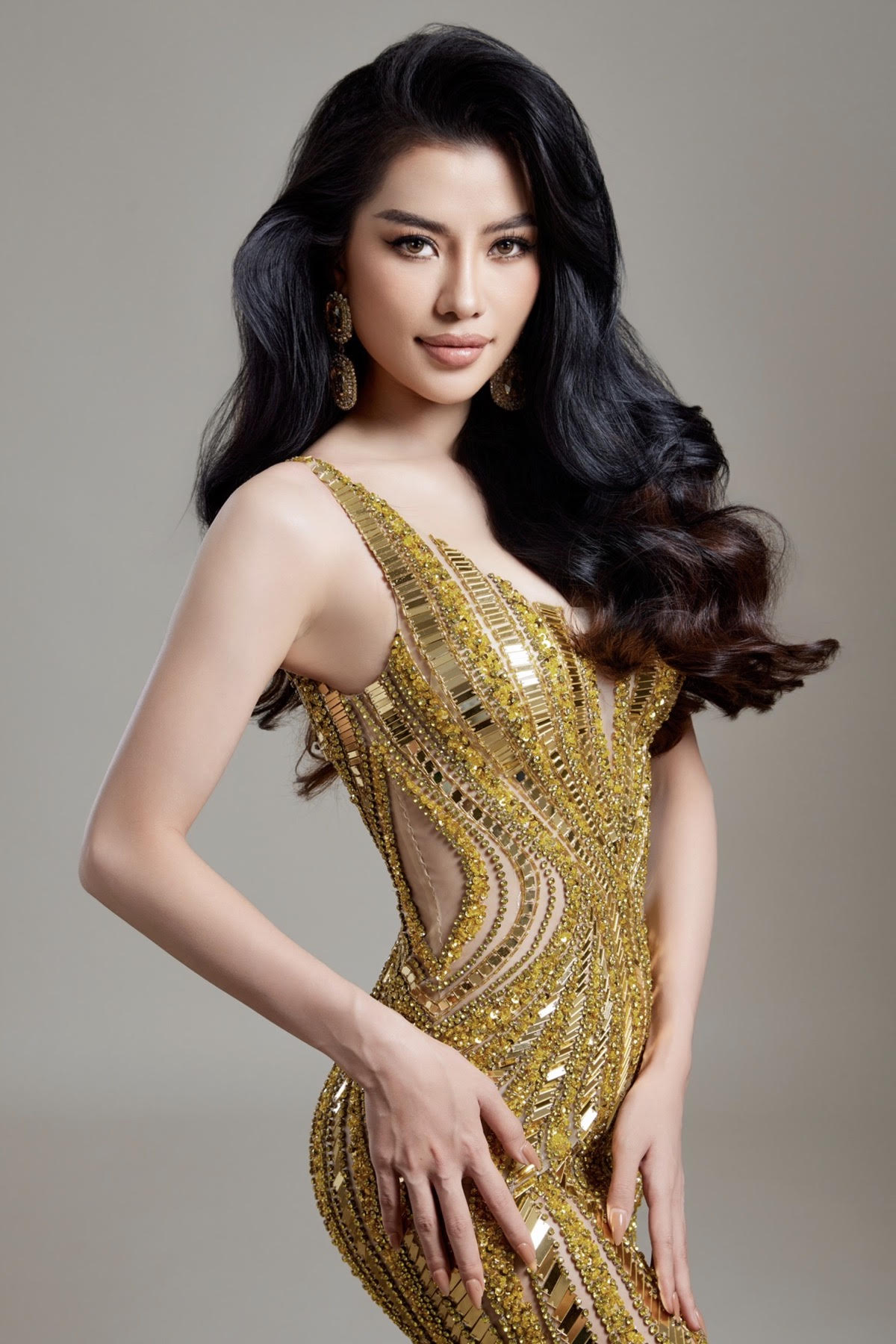 Miss Cosmo Việt Nam Hoàng Nhung