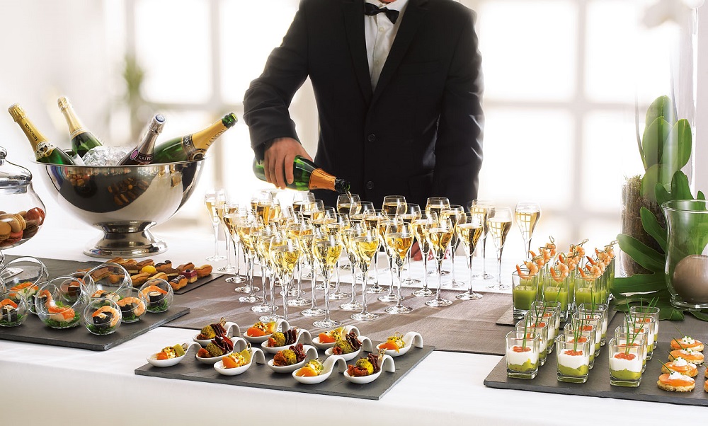 Sự kết hợp hoàn hảo giữa tiệc Cocktail và Canapé