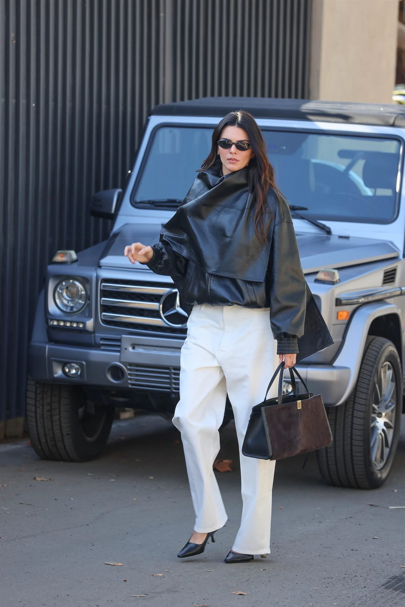 Kendall Jenner nổi bật với phong cách "quiet luxury" thời thượng