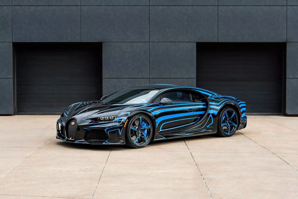 Đẳng cấp chơi xe đại gia: mua Bugatti Chiron Super Sport "ton-sur-ton"