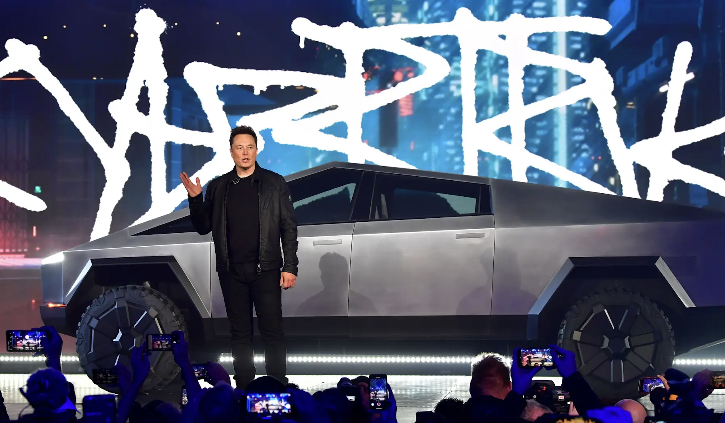 Elon Musk khơi mào cuộc chiến đưa giá xe điện xuống đáy