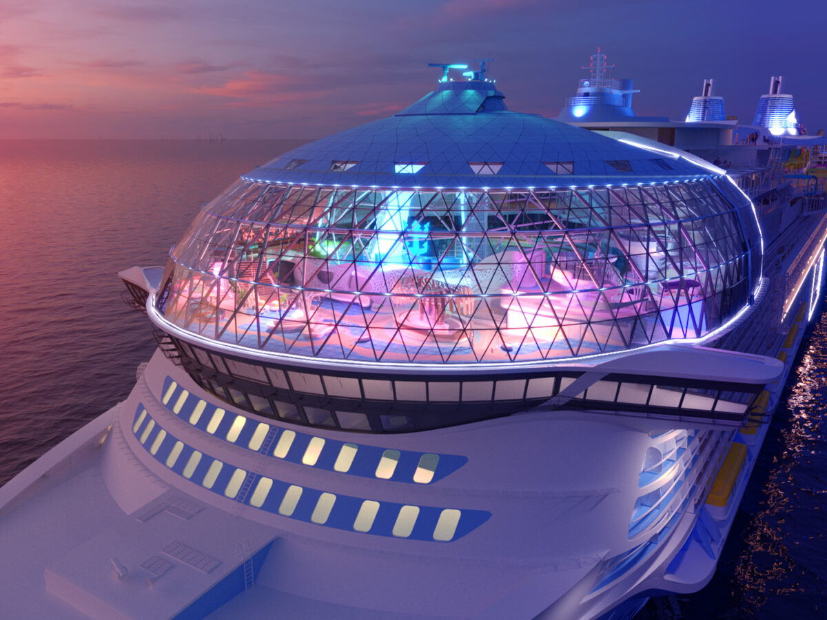 Hoàn thiện siêu du thuyền Icon of the Seas lớn nhất thế giới