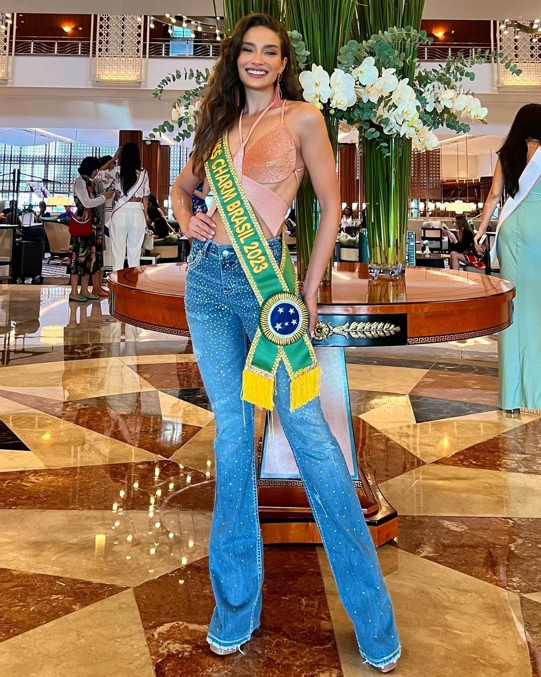 Brazil đăng quang Miss Charm 