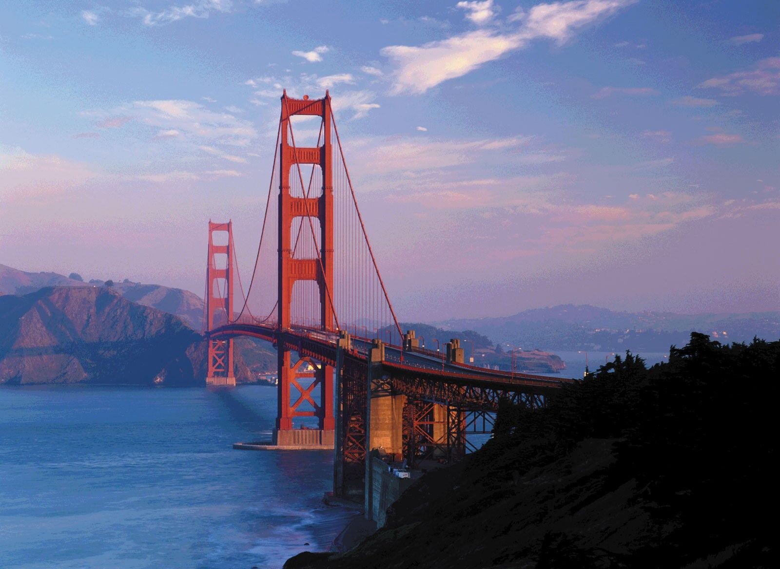 Cầu Cổng Vàng – địa điểm thu hút du khách khi đến San Francisco. Ảnh: Twitter_doughboyspod.