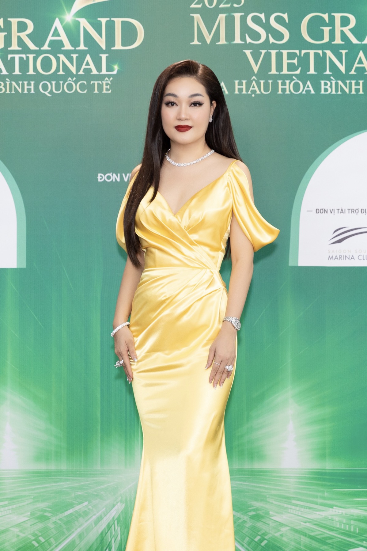 Hoa hậu Quý bà Thanh Nga