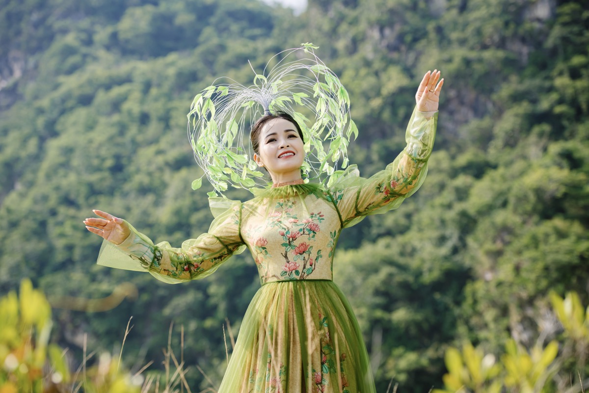 Trang Nhung ra mắt MV
