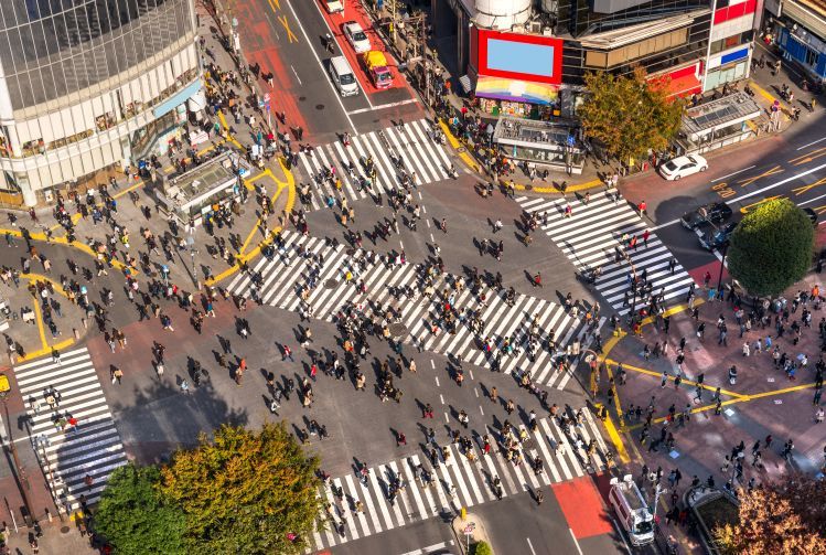 Giao lộ nơi hàng triệu người qua đường một ngày ở Tokyo - VnExpress Du lịch