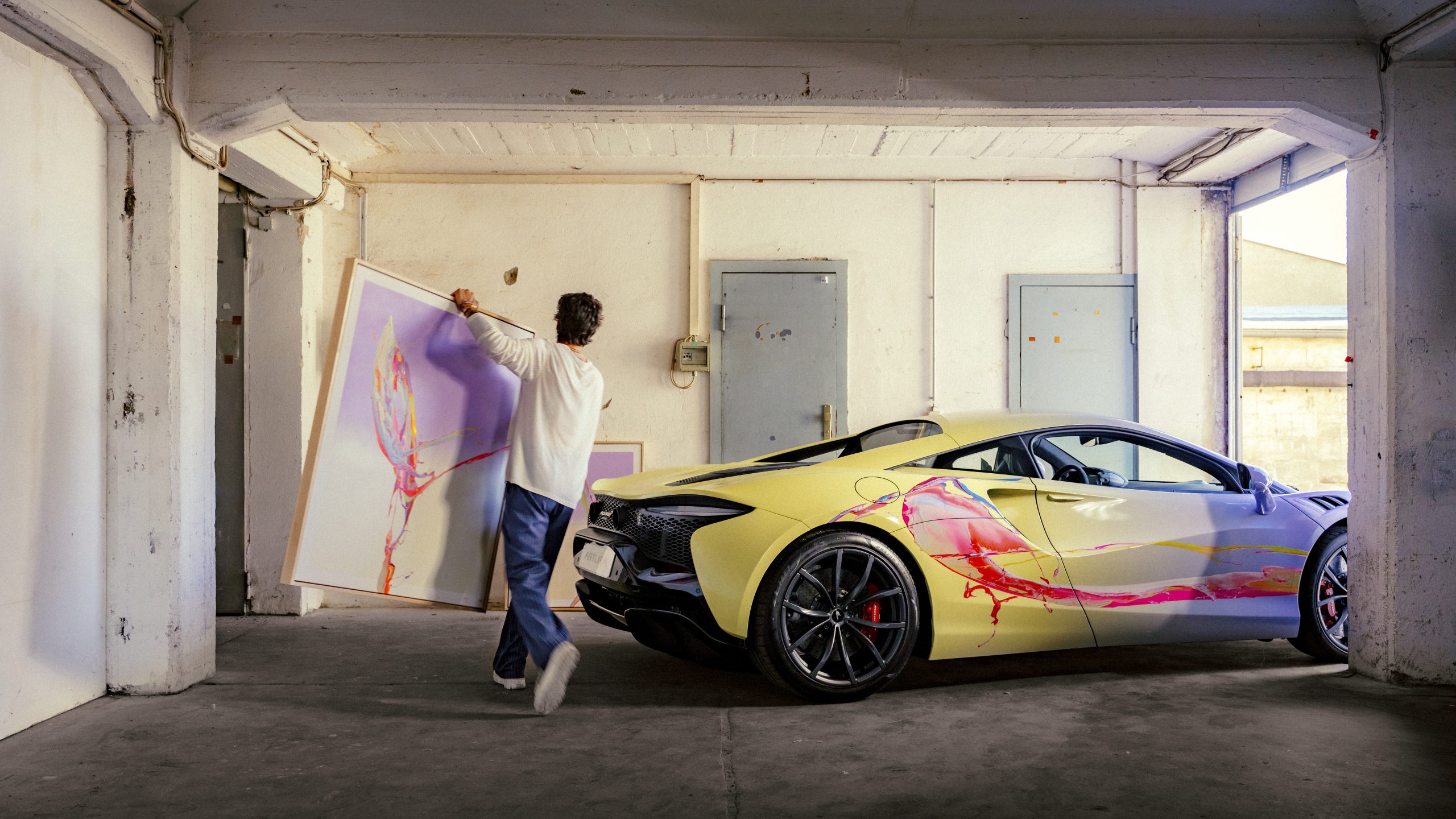 McLaren và nghệ sĩ Cevin Parker
