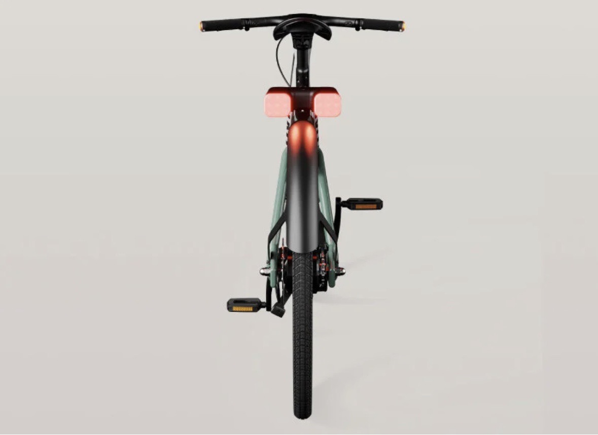 Hãng ô tô MINI Cooper và thương hiệu ô tô Angell Mobility của Pháp vừa trình làng loạt xe đạp điện E-Bike 1 đầu tiên
