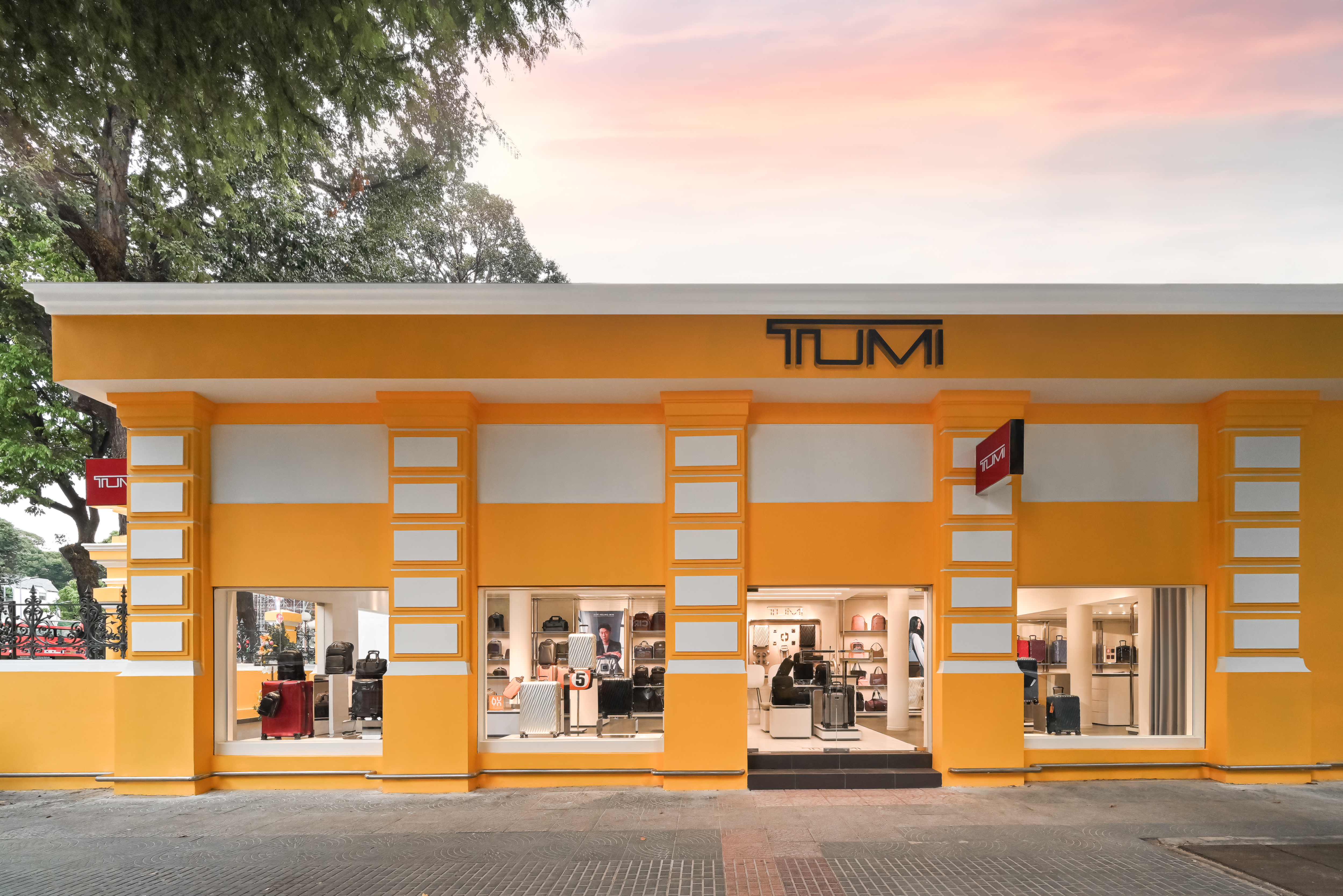 TUMI khai trương cửa hàng mới
