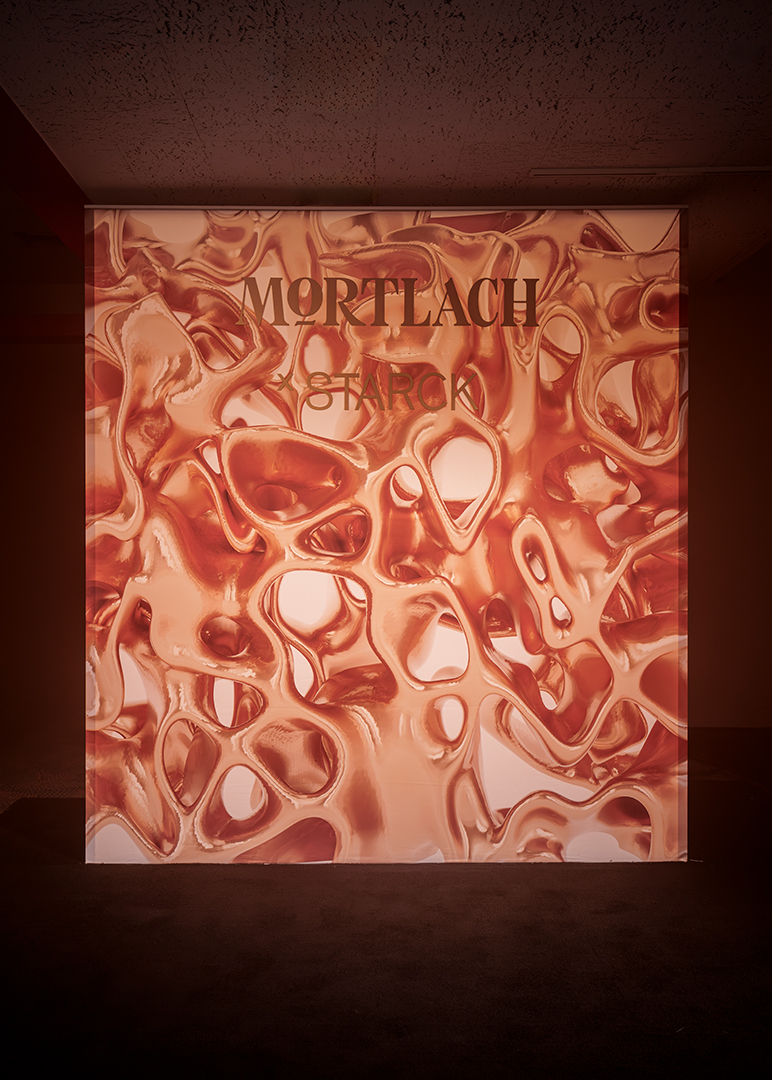 Mortlach X Starck: Từ nghệ thuật chưng cất rượu độc bản đến biểu tượng thượng lưu trên tầm cao mới