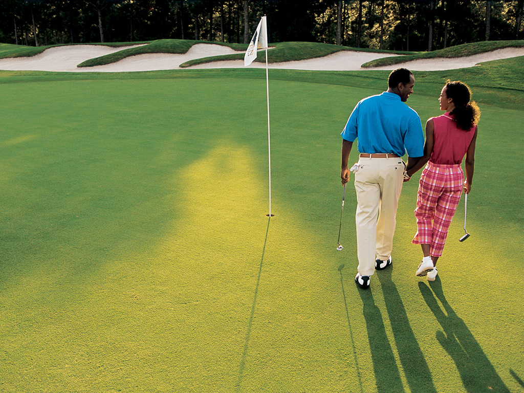 Khám phá những lợi ích từ golf - "gia vị" trong tình yêu
