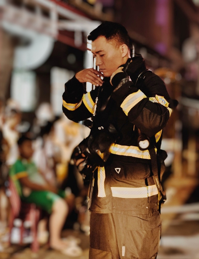 Đi Về Phía Lửa: Phim Việt đáng khen về đề tài lính cứu hỏa!