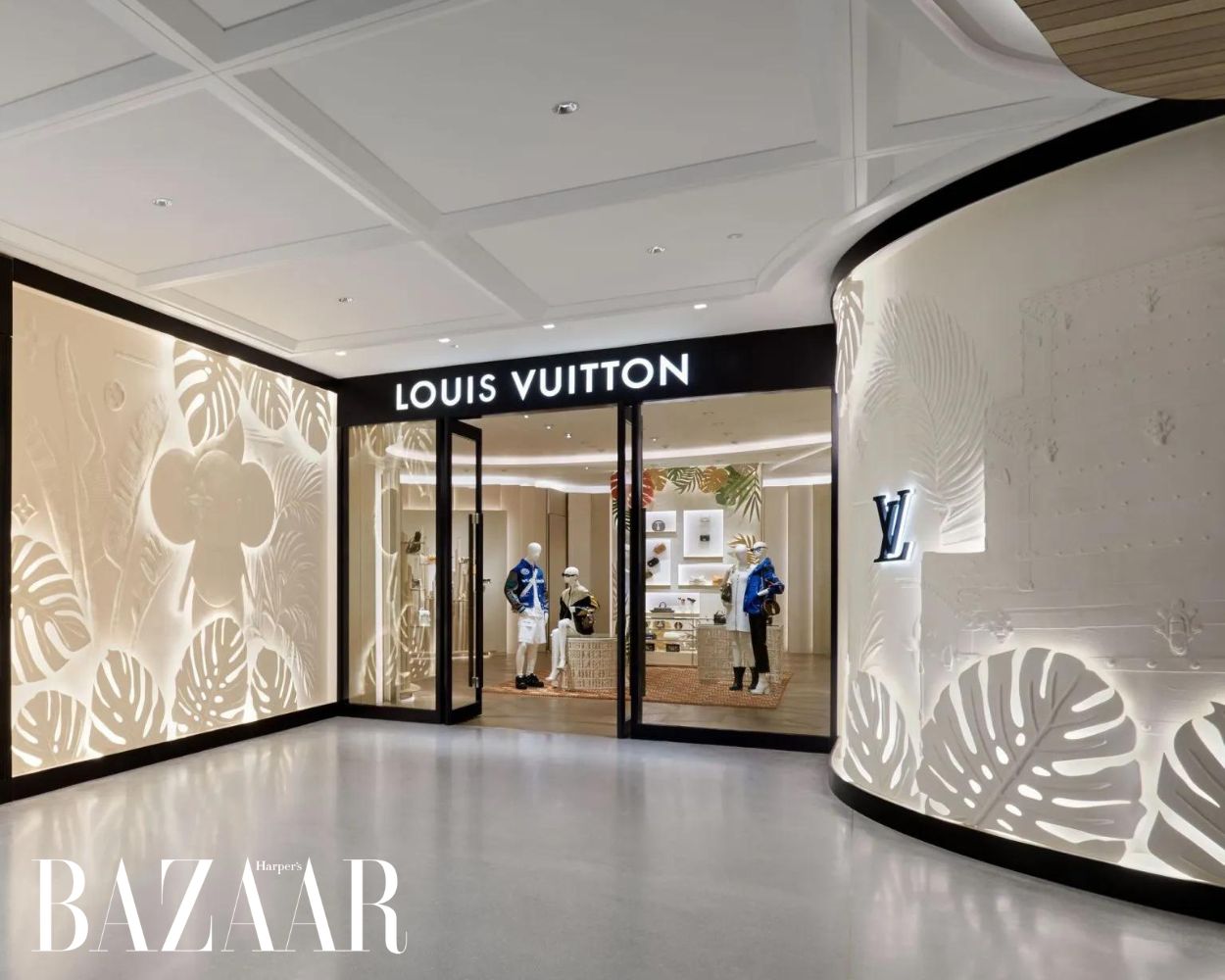 Hot check-in: Cửa hàng LV The Place Bangkok của Louis Vuitton